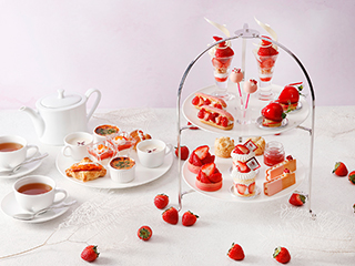 2026N15ij`228iyjVi킢gׂɂ܁hƃzCg`R[gɐSƂ߂uStrawberry ~ White Chocolate Afternoon Teav